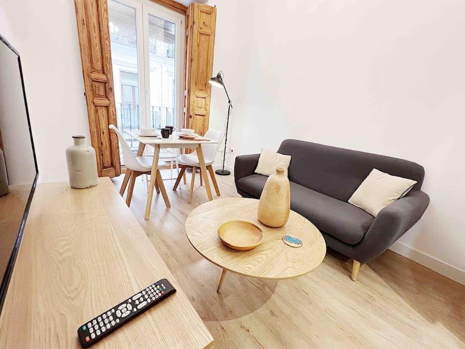 Apartamento Privado De Diseno En Pleno Centro - Atocha Apartment Мадрид Екстериор снимка